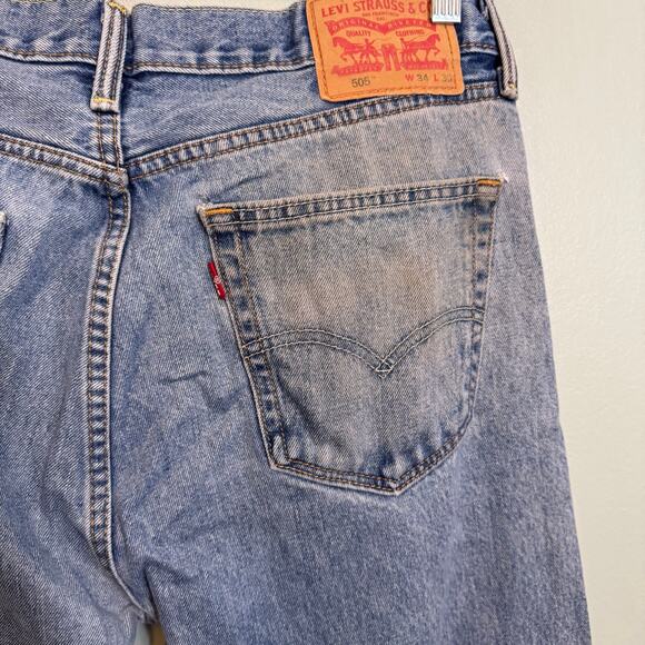 Levis 505 Jeans Men 34X30 Blue Denim Straight Leg Regular Fit Casual Medium Wash - Picture 5 of 12